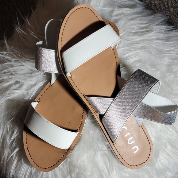 Unisa White and Silver Stretch Size 10 Sandals - Picture 1 of 4